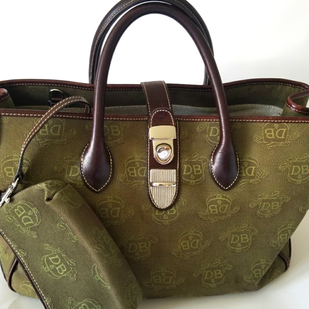 Dooney and Bourke Bag
